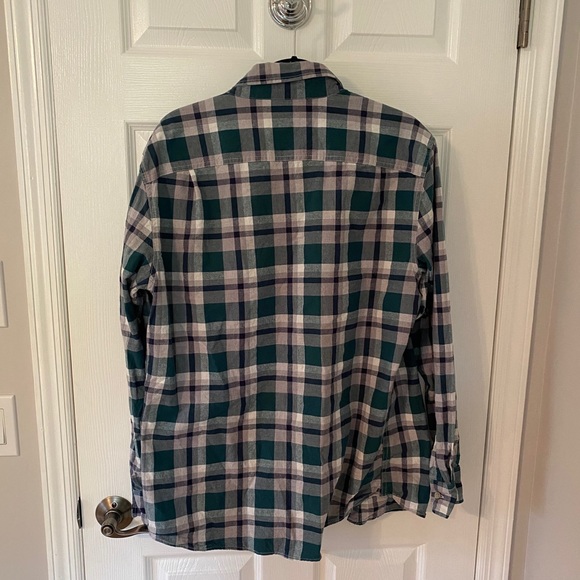 Men’s Green Plaid Flannel Shirt - Picture 4 of 5